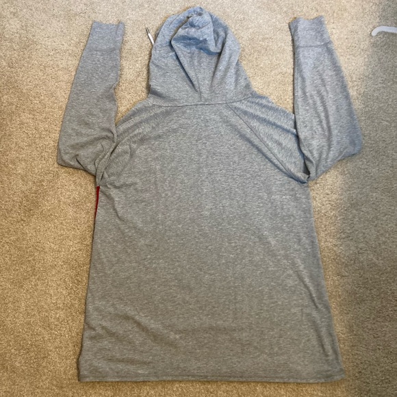 Tommy Hilfiger hoodie top. Great condition. Size medium. - Picture 6 of 6